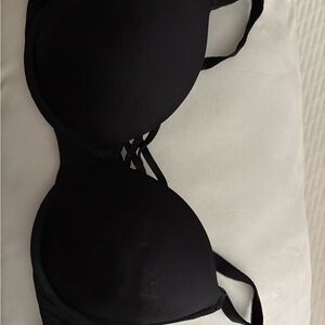 Black Women's T-Shirt Bra with Strap Detail